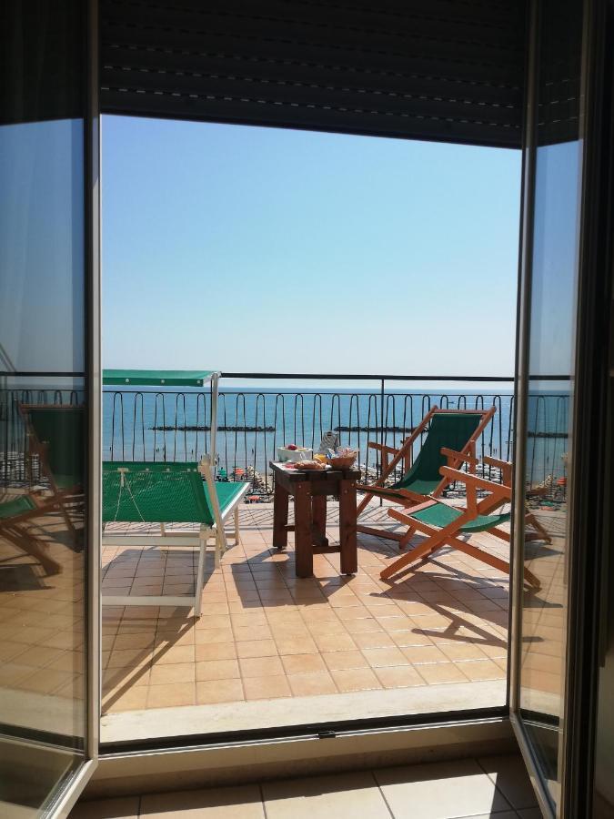 B&B Attico Mare San Benedetto del Tronto Extérieur photo